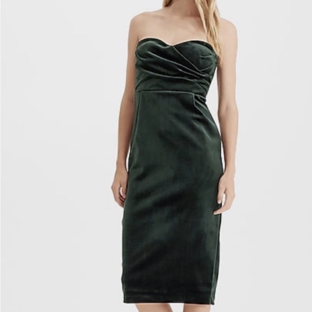 Elegant green velvet  Dress